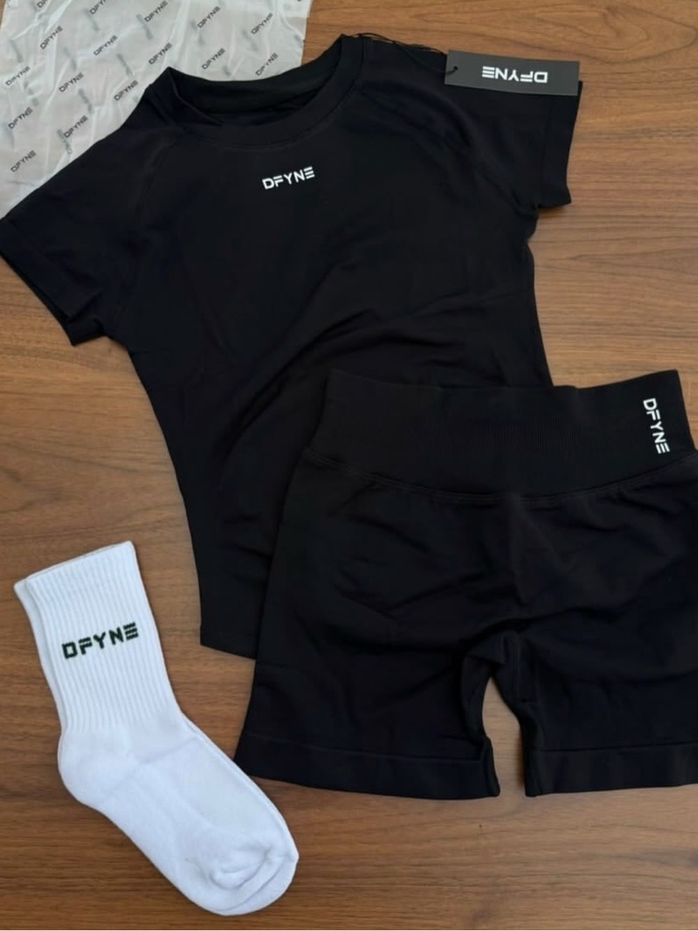 Dfyne black set size M